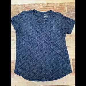 Trek Gear Dri-‎ tek t-shirt size L